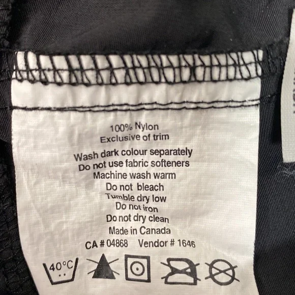 MEC Cargo Style Hiking Shorts Black - Picture 8 of 12